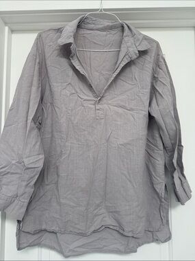 Light Gray Relaxed Button-Front Collared Shirt